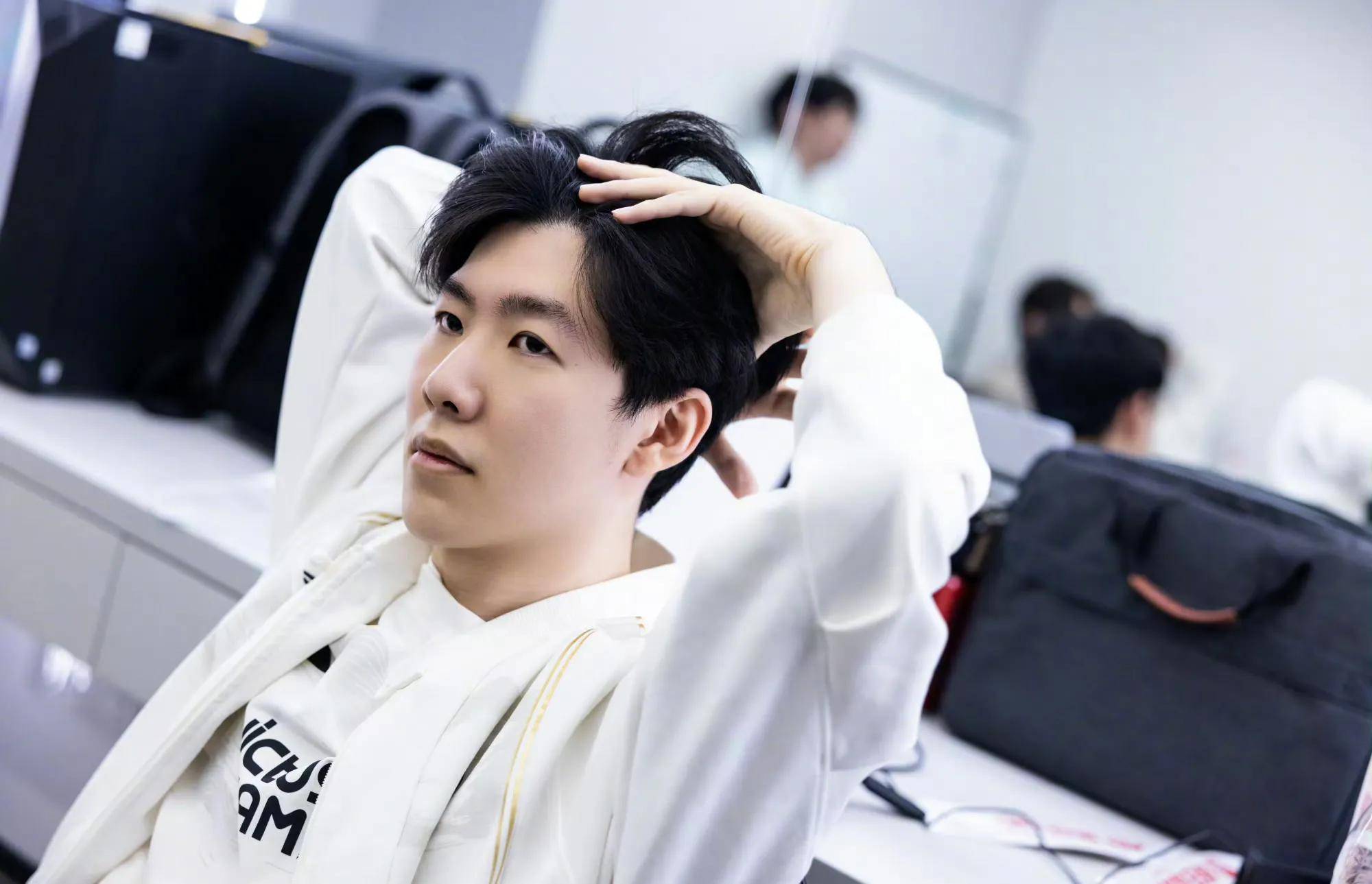 体讨论的热 体讨论的热